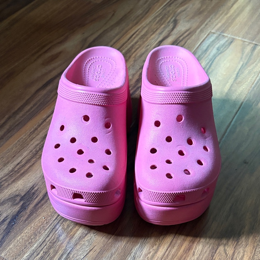 CROCS Pink Siren Clog Platform 9
